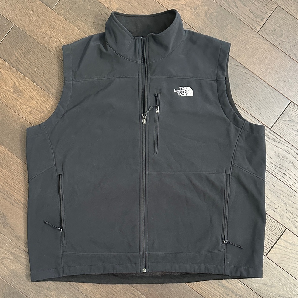 The North Face Men's Black Vest